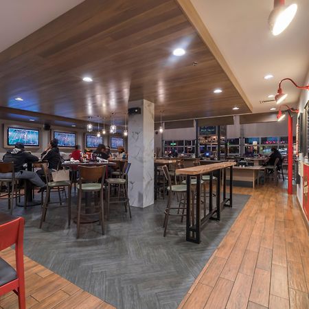 Holiday Inn And Suites Phoenix Airport North By Ihg Dış mekan fotoğraf