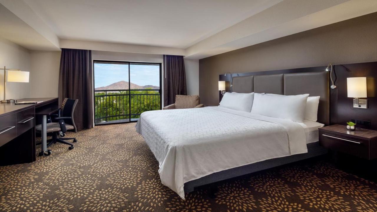 Holiday Inn And Suites Phoenix Airport North By Ihg Dış mekan fotoğraf