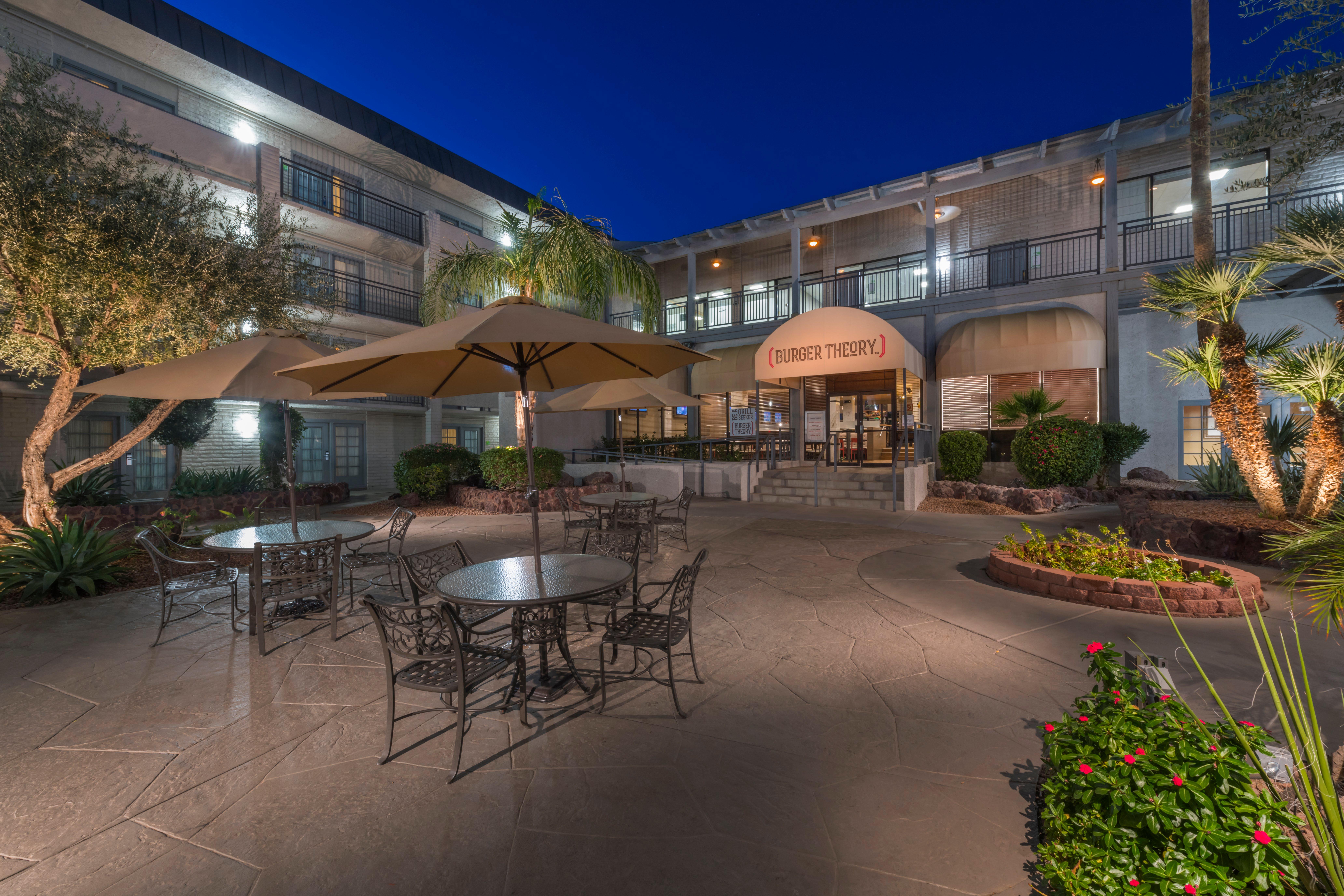 Holiday Inn And Suites Phoenix Airport North By Ihg Dış mekan fotoğraf