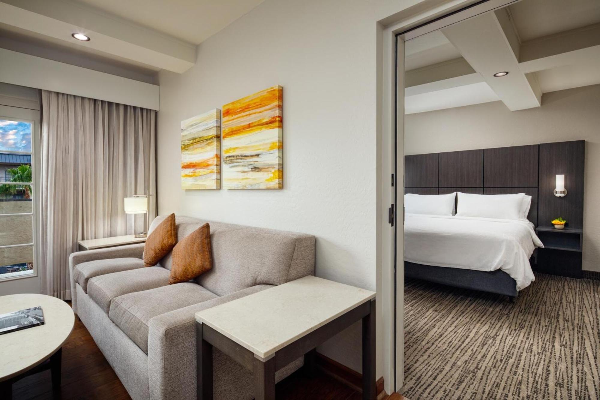 Holiday Inn And Suites Phoenix Airport North By Ihg Dış mekan fotoğraf